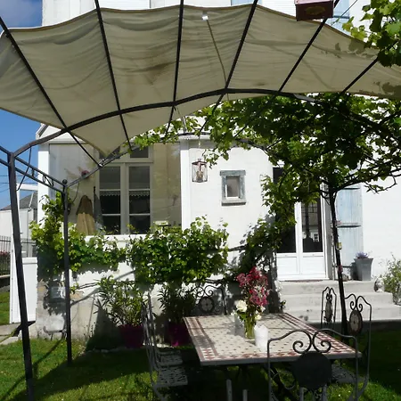 La Pie Grieche Bed & Breakfast 3*