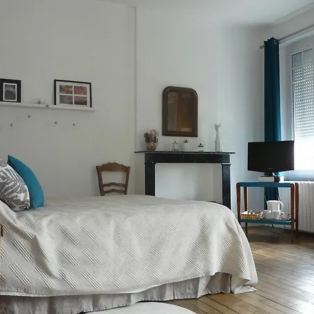 La Pie Grieche Bed & Breakfast Lucquy